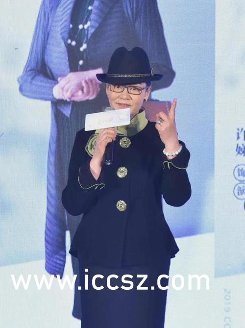 丝宝最新风尚，引领品质生活，展现时尚潮流新标杆